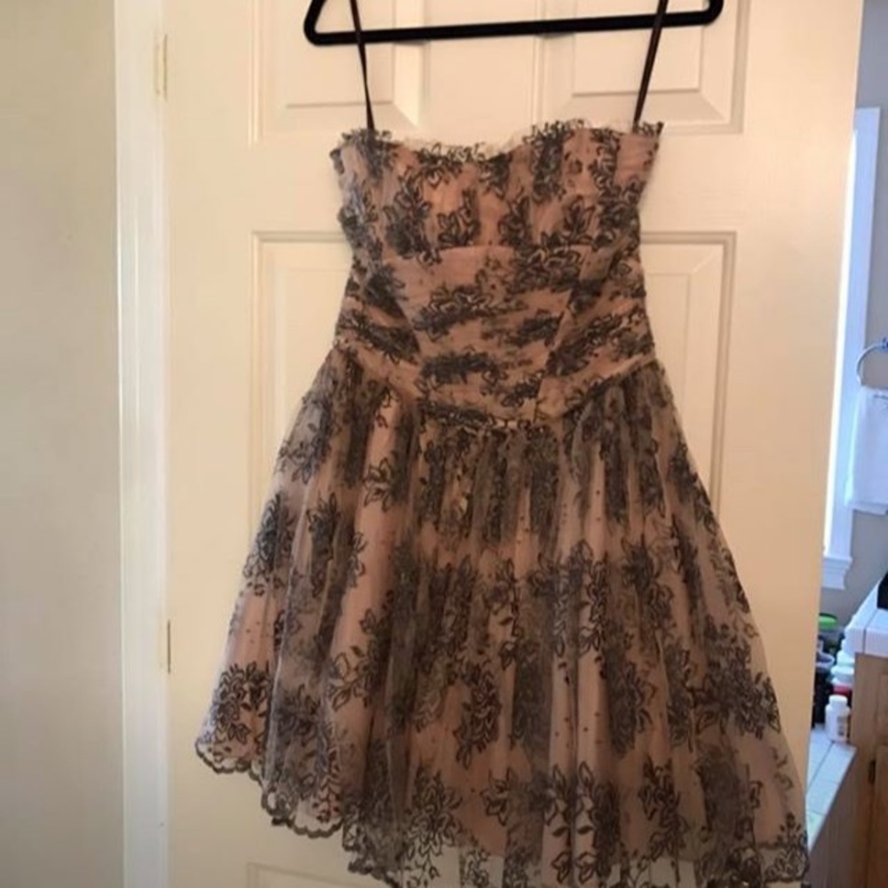 Betsey Johnson strapless lace dress NWT - Picture 3 of 8